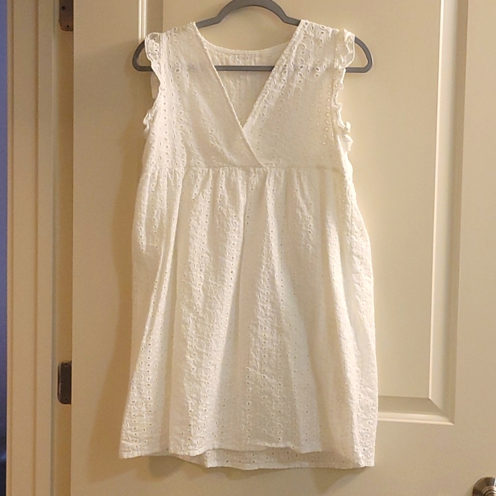 V Neck White Patterned Dress